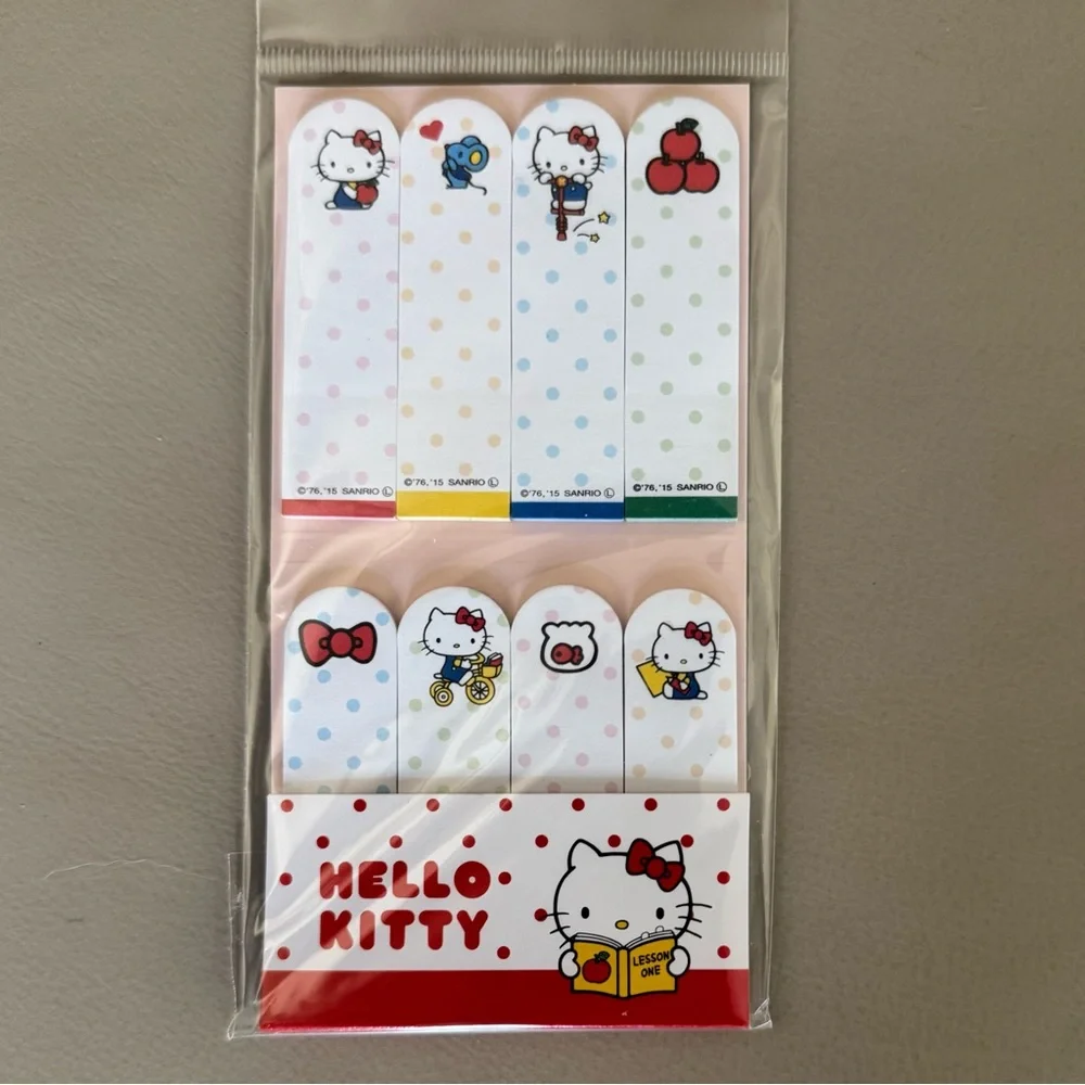 Hello Kitty Mini Backpack - Picture 5 of 7